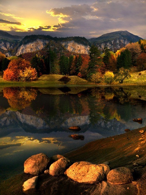 High_Mountain_Lakes__Montana..jpg