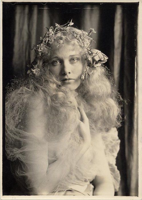 Dolores_Costello__Drew_Barrymore_s_grandmother_.jpg