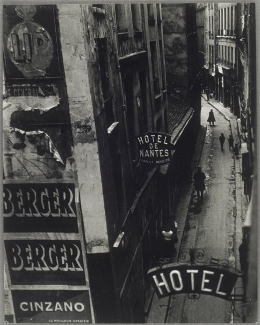 La_rue_Quincampoix_et_ses_h__tels_de_passe.jpg