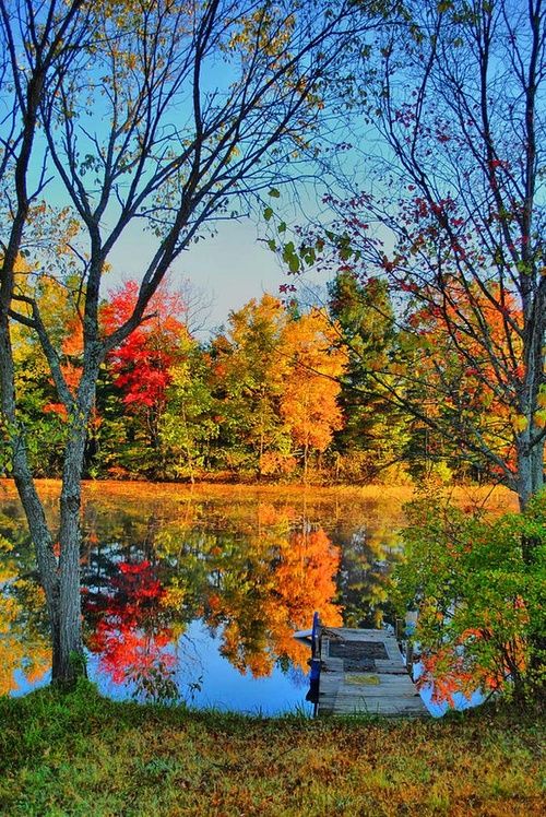 Autumn_Lake__Adirondacks__New_York.jpg