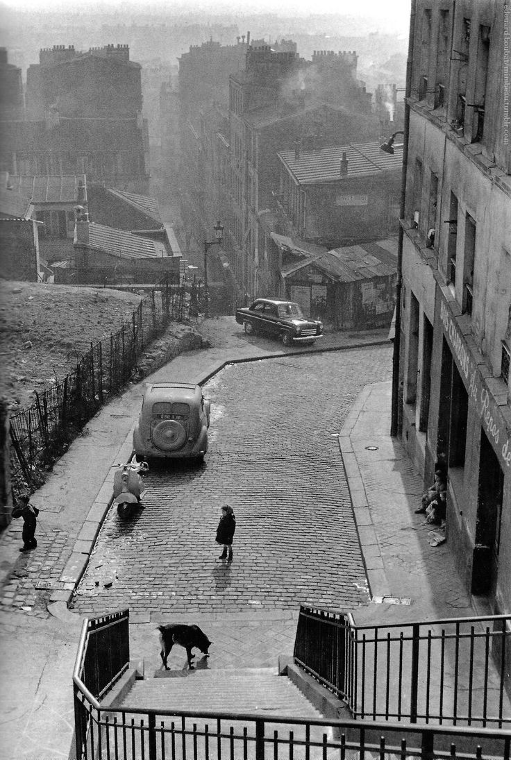 M__nilmontant__Paris_1956_by_Edouard_Boubat.jpg
