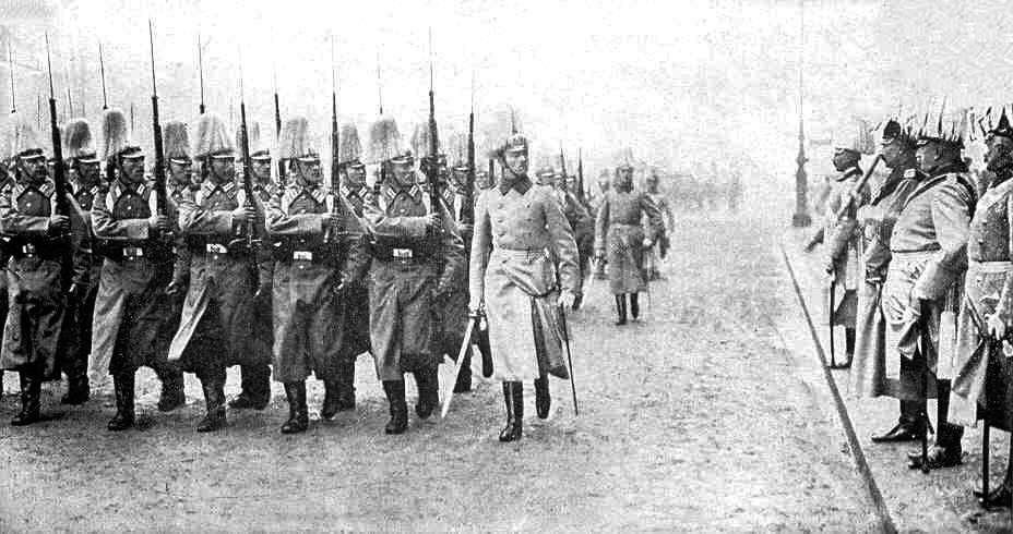 ABB_005_Kaiser_reviewing_troops.jpg