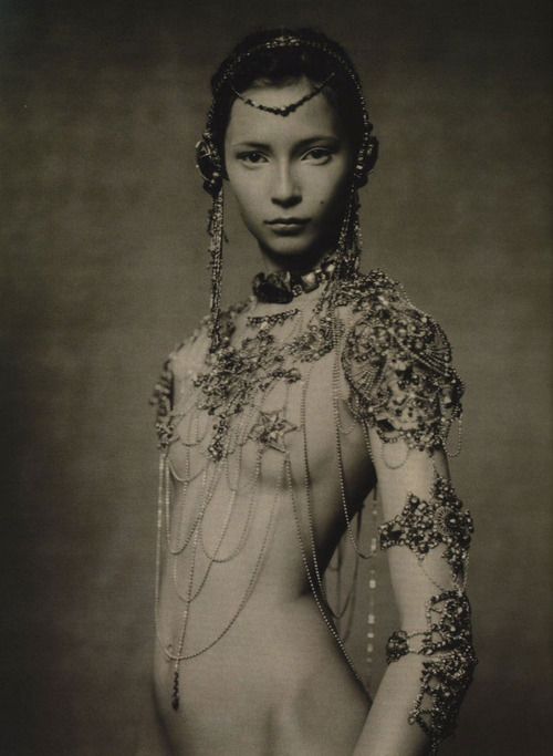 Ilazki___Basque_Goddess_of_the_Moon._Ilazki___s_name__means___light_of_the_dead.__.jpg