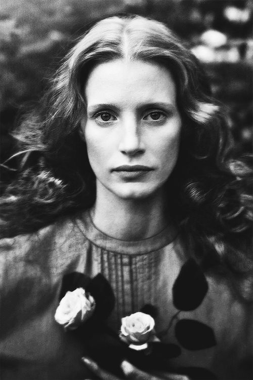 Jessica_Chastain_photographed_by_Annie_Leibovitz.jpg