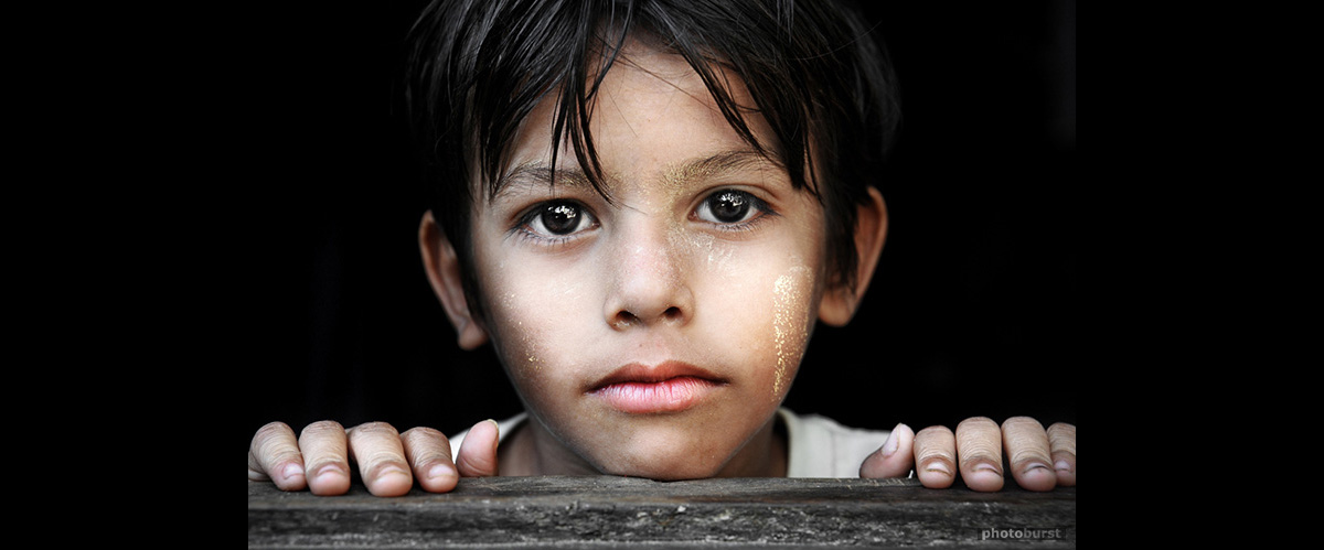 eyes_of_truth_myanmar_nikon_d700_david_lazar.jpg