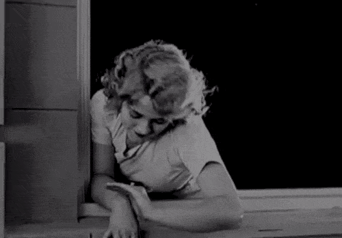 23d392953dfb95fe2e8849e1d694e527.gif