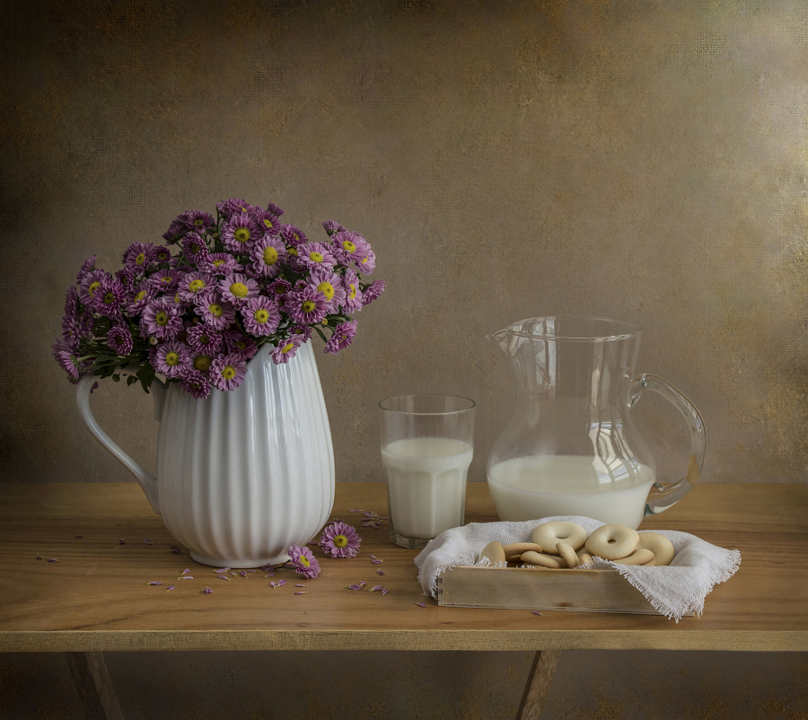 Cookies_and_Milk_by_Margareth_Photography.jpg