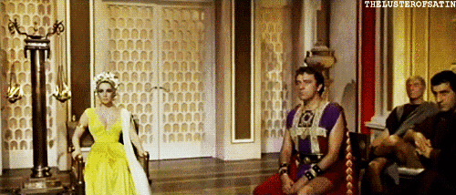Cleopatra_gif_elizabeth_taylor_21142454_500_214.gif