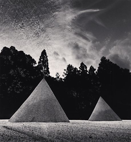 Michael_Kenna__Sand_Mounds__Kamigamojinja__Kyoto__Japan__1987.jpg