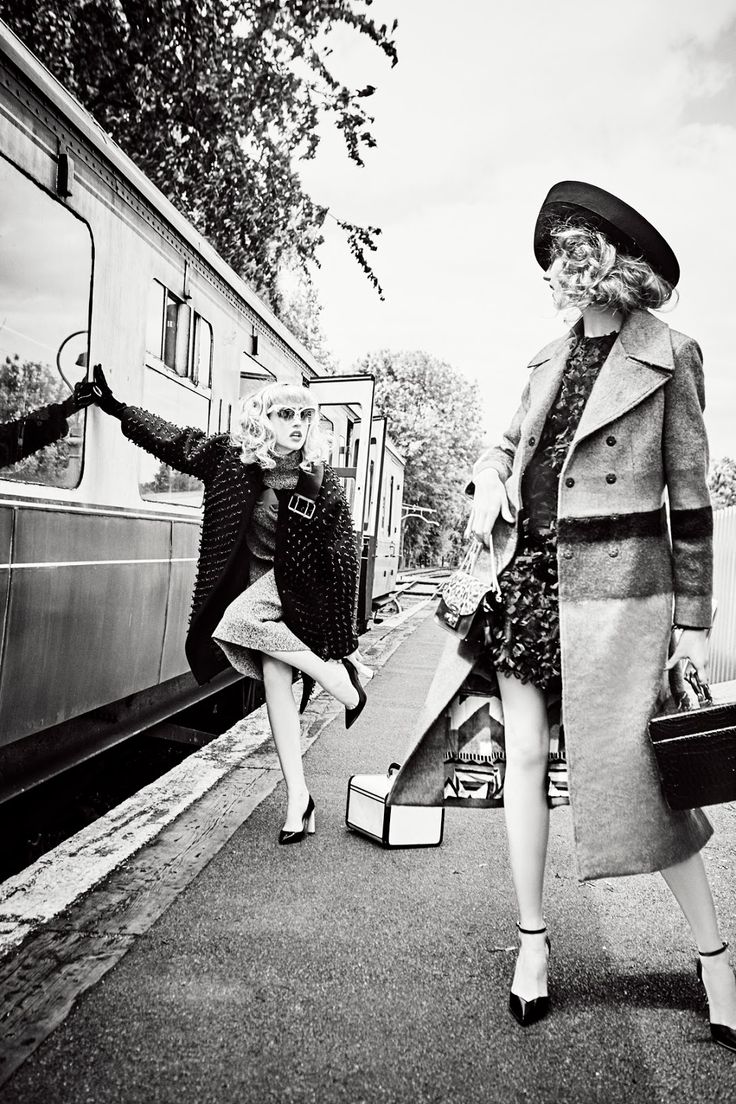 Frances_Coombe___Anastasia_Ivanova_by_Ellen_von_Unwerth_for_Vogue_Italia_Suggestions_2015_II.jpg
