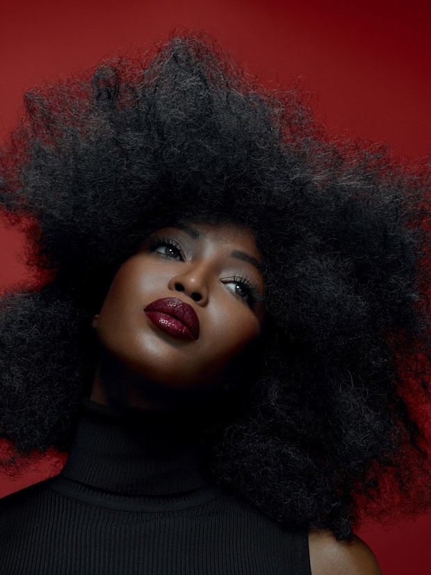 Naomi_Campbell_Vogue_Brazil_Gui_Paganini_17_620x827.jpg