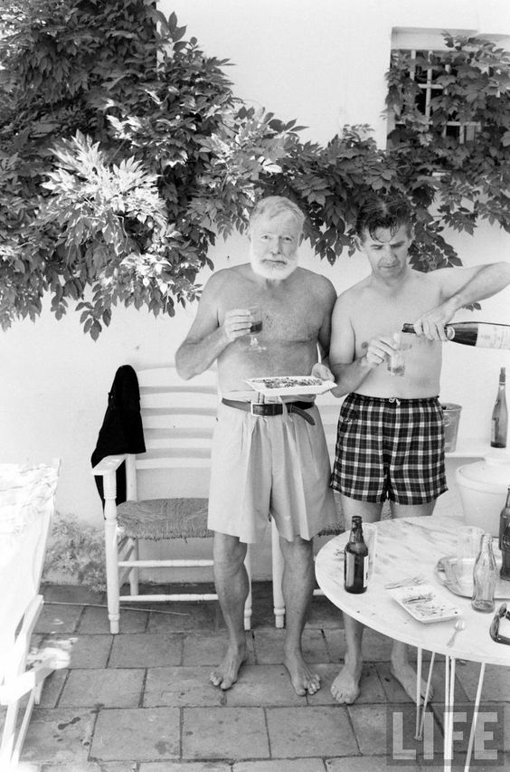 Ernest_Hemingway_in_Spain.jpg