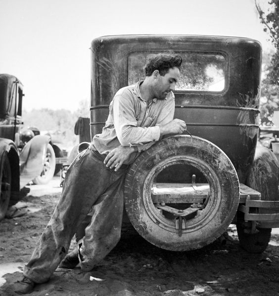 Agricultural_Worker__California__1935__photo_by_Dorothea_Lange..jpg