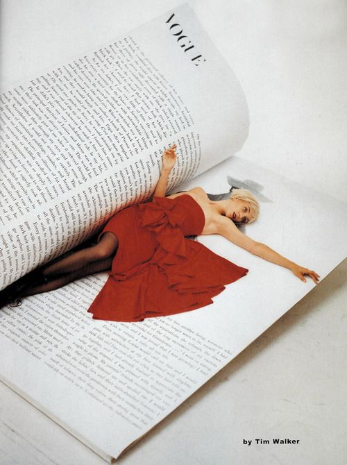___Timeless___._Hannelore_Knuts_by_Tim_Walker__Vogue_Italia_December_2005.jpg
