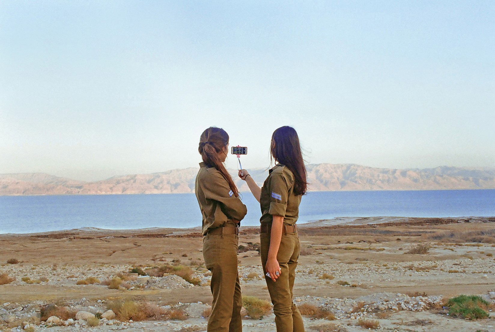 0baf955d.fitcrop1648x1106.2138b5.esq_girksoldiers1_.jpg