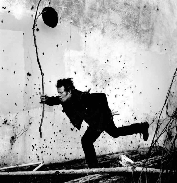 Tom_Waits_by_Anton_Corbijn.jpg