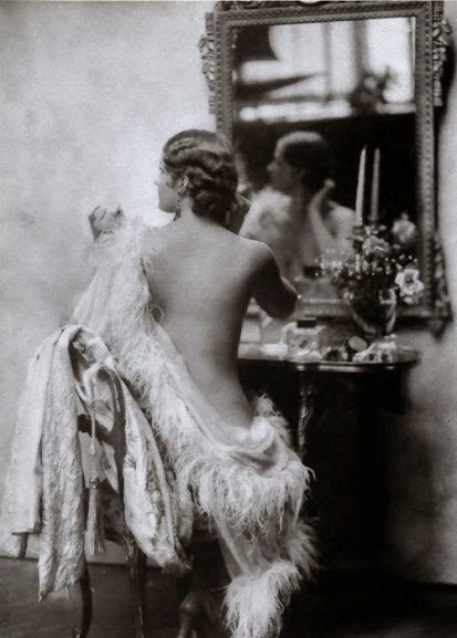 Ziegfeld_Girl_Virginia_Snyder_by_Alfred_Cheney_Johnston.jpg