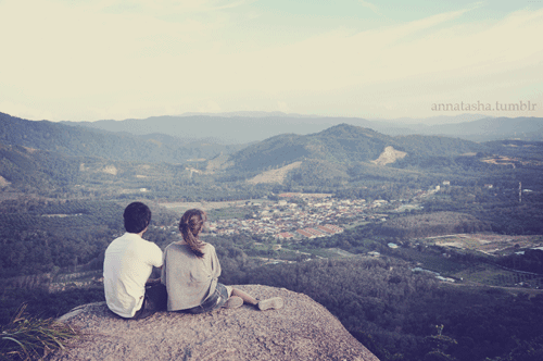 couple_mountaintop.gif