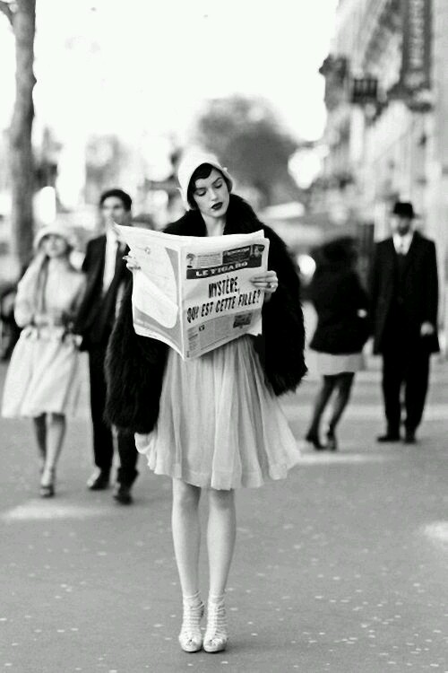 model_poses_at_a_fashion_shoot_inspired_by_the_mov.jpg