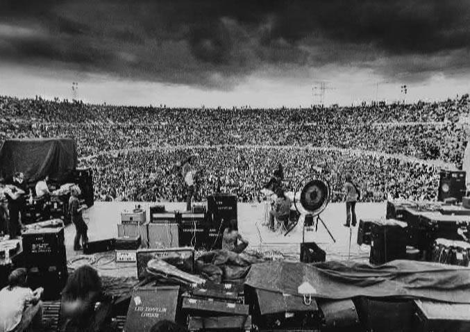 Led_Zeppelin_in_Melbourne_Australia_1972.jpg