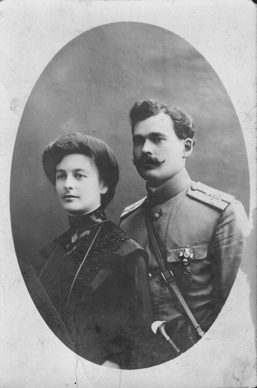 verasergeevnaborziakova_mihailfedorovich_karasevyprimerno1912g.jpg
