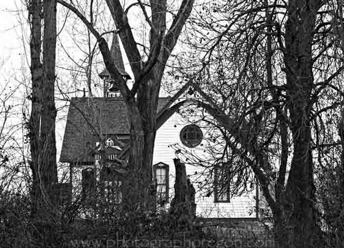 black_and_white_antelope_churchBWsig.jpg