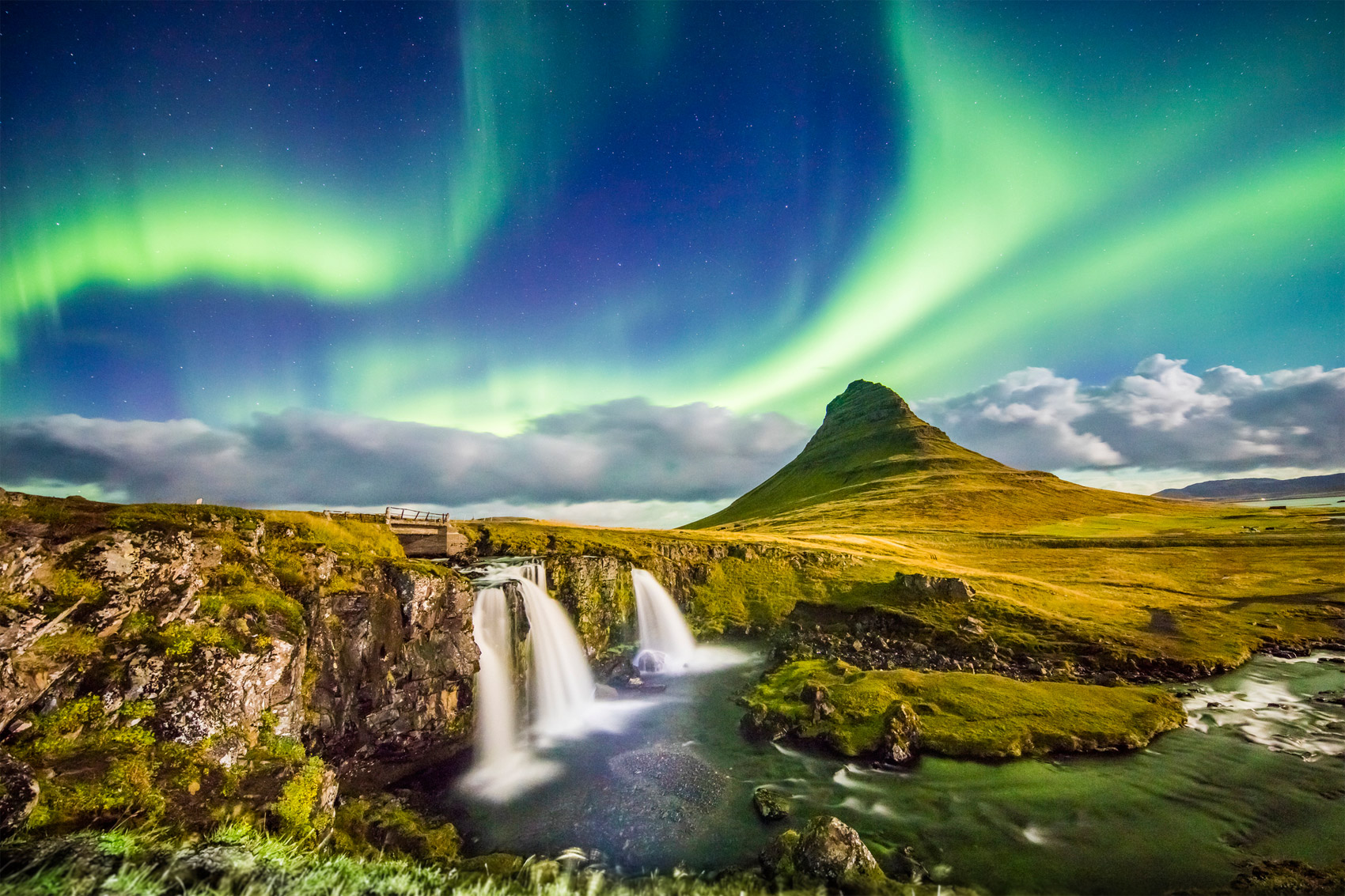 b82e80c78e30b60a638f79b4199b7557bcb5f171_work_abroad_iceland_2.jpg