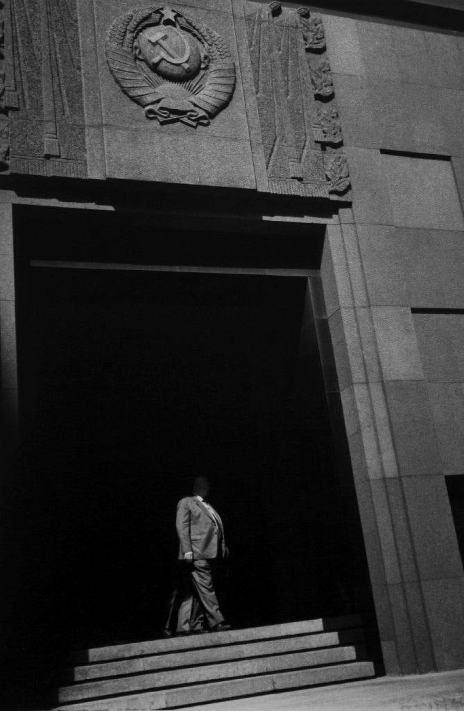 brucesilverstein_louis_draper_untitled_moscow_u.s.s.r._c._1990.jpg