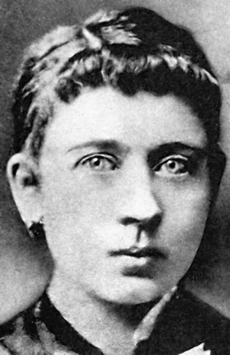Copy_of_KlaraHitler.jpg