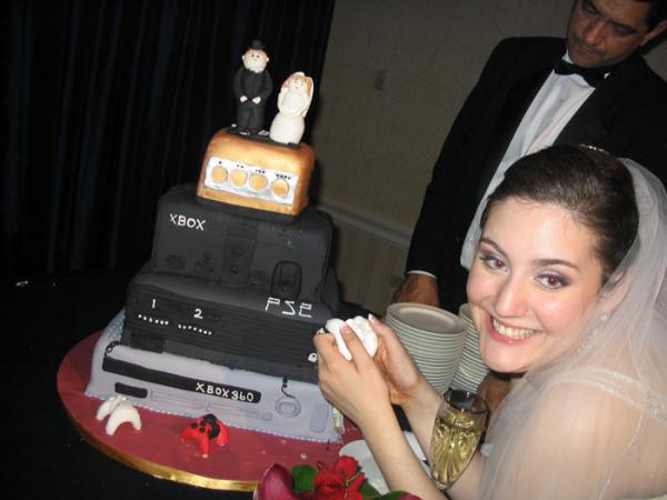 gamer_wedding_cake.jpg