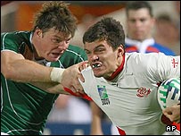 Brian_O__Driscoll_of_Ireland_tries_to_stop_Giorgis_Shkinin_of_Georgia.jpg