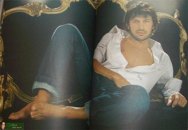 KALADZE_Milan_Family__D_G_BOOK_13.02.2007c.jpg