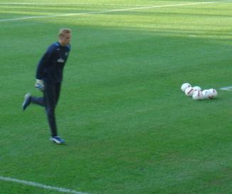 Mart_Poom_warming_up.jpg