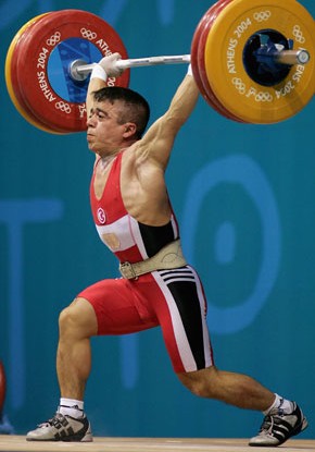 halil_mutlu_160kg.jpg