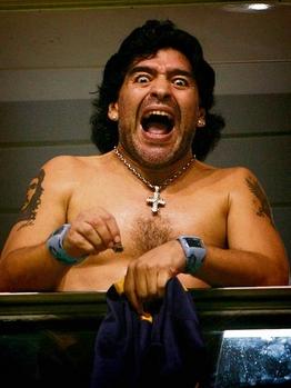 maradona__13708754__MBHF_1260863549_templateId_renderScaled_property_Bild_height_349.jpg