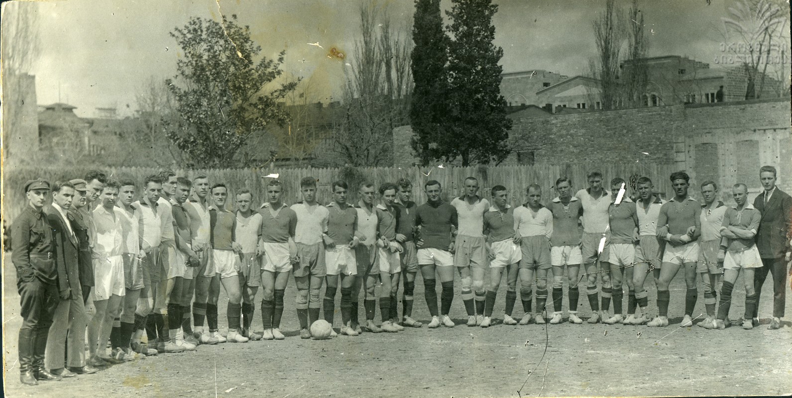 fexburti003.jpg