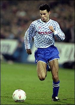 1991_giggs_250x350.jpg