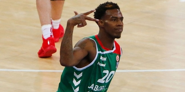 darius_adams_laboral_kutxa_vitoria_gasteiz_eb15.jpg