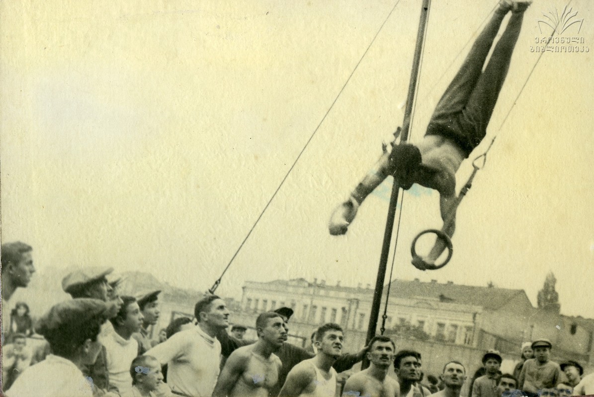 zurabow_187.jpg