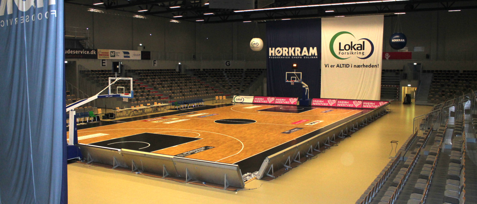n__stved_arena_sportsflooring_tribuner_unisport.jpeg