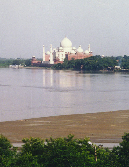 agra_tajmahal.jpg