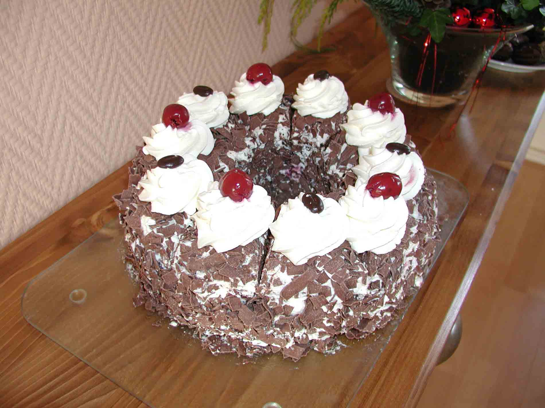 Schwarzwalder_Kirschtorte1.jpg