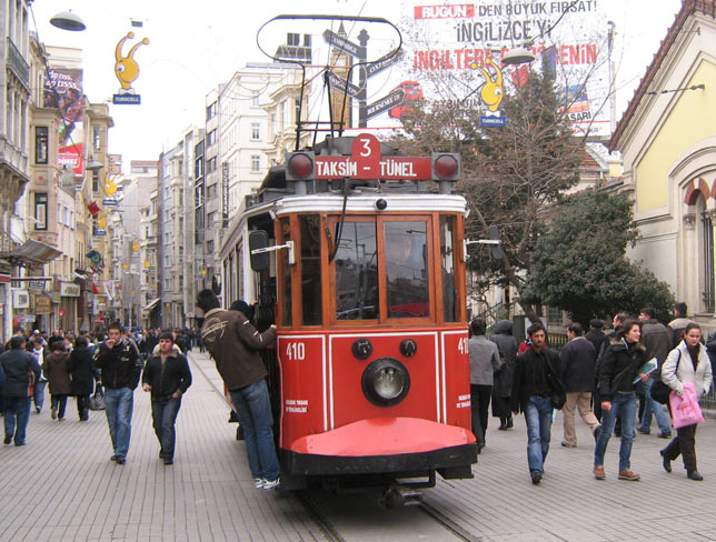 istiklal_tram.jpg