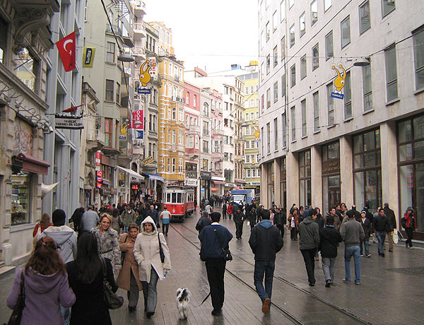 istiklal_ave.jpg