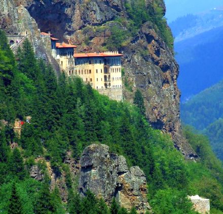 trabzon_sumela_manastiri.jpg