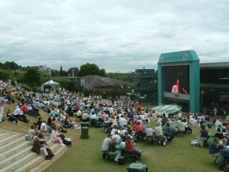 Henman_Hill_side.jpg