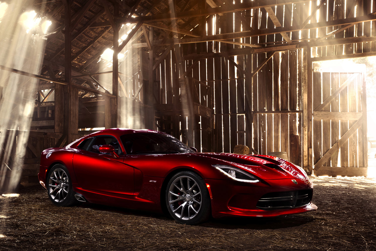 2013_srt_viper_02.jpg