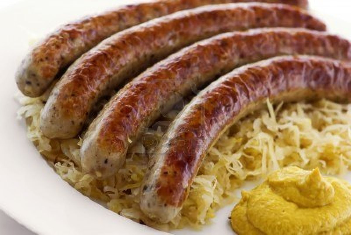 bratwurst_with_sauerkraut.jpg