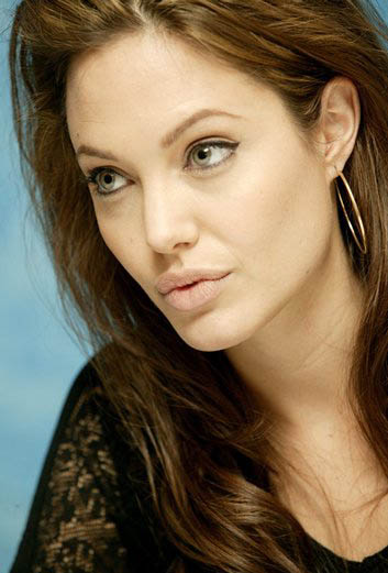 00999_Angelina_Jolie_006.jpg
