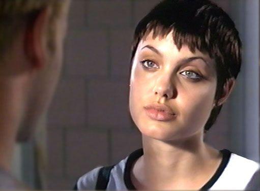angelinajolie0718.jpg